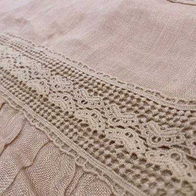 ★クッション　Ｌｉｎｅｎ　Ｆｒｉｌｌ　Ｄａｒｋ　Ｐｉｎｋ