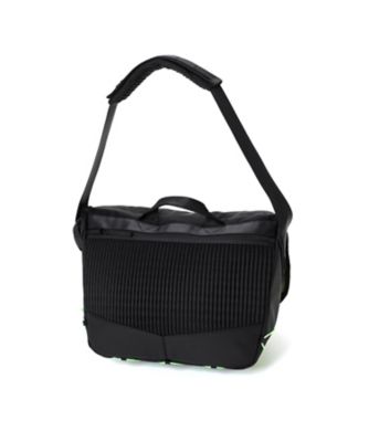 ＴＨＩＮＧＳ　ＭＥＳＳＥＮＧＥＲ　ＢＡＧ　６７４－１７８６５－１０