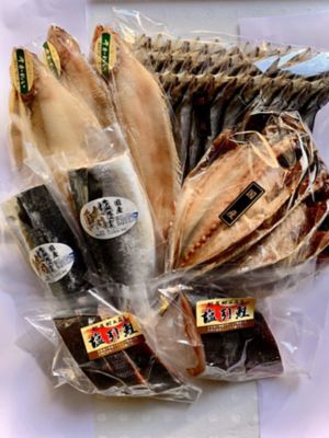 ＜築地/昭和食品＞★【産直】国産天然　村上塩引き鮭と干物詰合せ