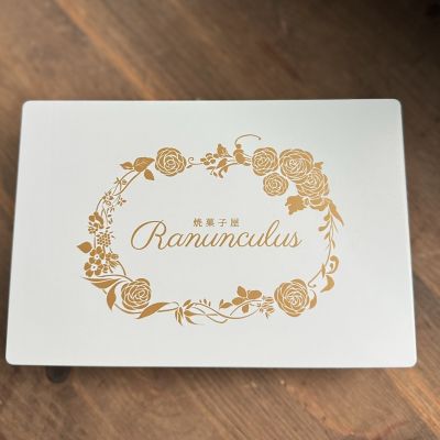 ★Ｒａｎｕｎｃｕｌｕｓクッキー缶とフランス菓子のセット