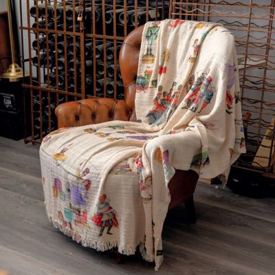 テッシトゥーラ・トスカーナ・テレリーエ くるみ割り人形　リネン　テーブルランナー ☆クリスマスブランケット＜スキアッチャノーチ・くるみ割り人形