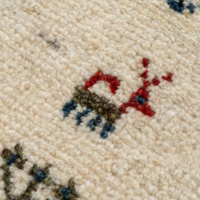 ★ペルシャ手織りギャッベ　チェアサイズ　２０