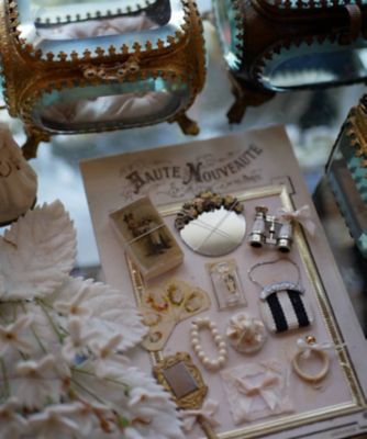 ＜Noecafe miniature&dollhouse gallary＞★【事前予約】ワークショップ「ノエカフェと創る小さな世界（ホワイト）」９月２６日（金）午後３時～午後５時