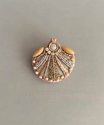 ＜Rika Ogasawara＞★【事前予約】マドレーヌの刺繍ブローチ作り　１０月２日（木）・３日（金）各日午後１時～午後４時