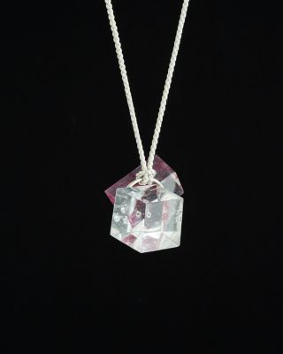 Gleichenia/グレイキニア cairn_pendant_silk_20 陶磁器・彫刻【三越伊勢丹/公式】