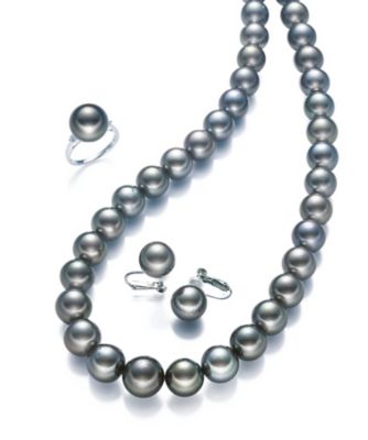 ９５５１【年明け届】黒蝶パールネックレス・イヤリング・リング３点セット