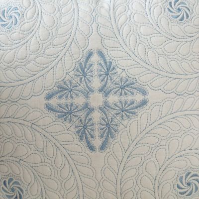 ☆背当てクッション（中身付き） | クラテックス/クラテックス | 三越