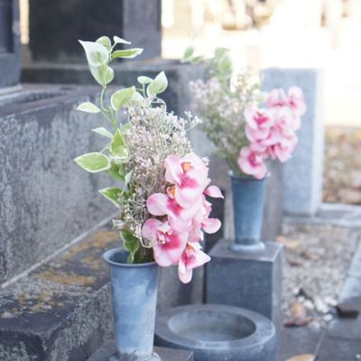 お墓用造花　蘭の花束（ピンク・Ｍサイズ・１対）