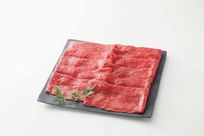＜片葉三＞山形県産　雪降り和牛尾花沢　モモすき焼き・焼肉用（自宅用）