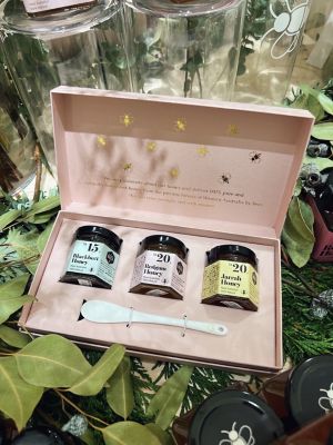 A BUZZ FROM THE BEES/ア　バズ　フロム　ザ　ビーズ ホリデーギフトボックス　ｈｏｌｉｄａｙｇｉｆｔ