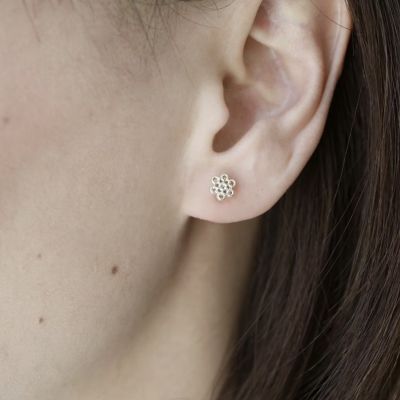 スタッドピアス／ラウンド