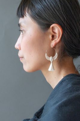 無染色シルク手編みピアス｜鳥ショート