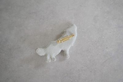専用！クロヌマタカトシ　作品　オオカミ　ブローチ 星纏うオオカミブローチ | Cotoha/コトハ | 三越伊勢丹