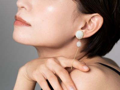 Ｂｌａｎｃ　ｂｒｉｌｌａｎｔ　ピアス