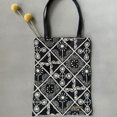 ＜堀川波・dot to dot＞ＳＡＳＨＩＫＯＳＴＩＴＣＨ　　ミニチャームバッグキット「あなたにあげる花束」