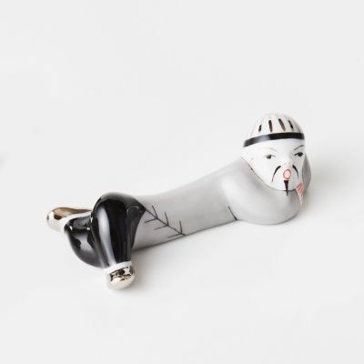 ＜Herend＞【受注生産】ハシオキ・グレーヨコムキヒジマクラ　【２０２７年１月下旬以降お届け】