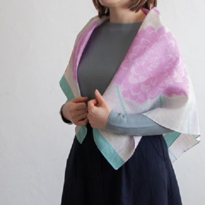 ＜ＭＵＳＵＢＩ　ＬＩＮＥＮ＞リネン風呂敷　ダリア　１００