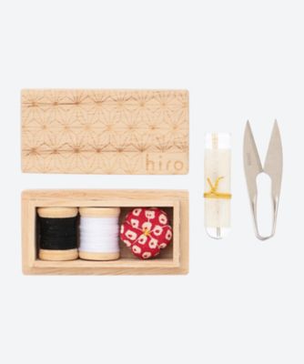 hiro/ヒロ 小さなお針箱 彫刻 麻の葉 赤絞り 伝統衣装小物【Web限定】【三越伊勢丹/公式】