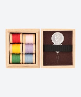 三段のお針箱　彫刻