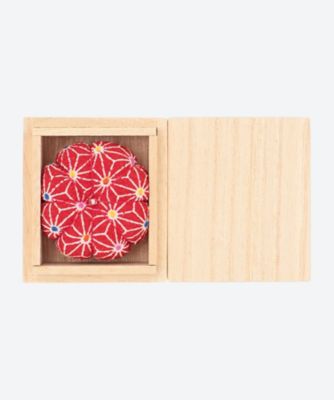 三段のお針箱　彫刻