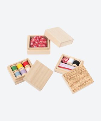 三越特注　揚羽の紋　３段重箱 Amazon.co.jp: 三越特注 揚羽の紋 3段重箱 : ホーム＆キッチン
