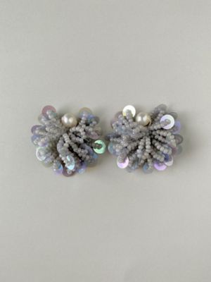 ＜taupe＞ｐｉｔｒｅ　ビーズ刺繍イヤリング