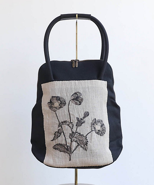 ポピー押し花刺繍バック 各種 の通販 三越伊勢丹オンラインストア 【公式】 スクエアトートバッグ 中 花柄 コーギー