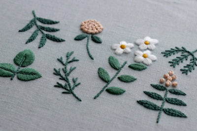 草花の刺繍　スタートキット（基本道具あり）