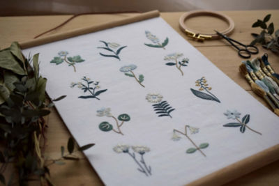 草花の刺繍 タペストリーのキット | 三越伊勢丹オンラインストア・通販 
