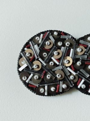 ｃｌｏｔｔｅ　ビーズ刺繍ブローチ