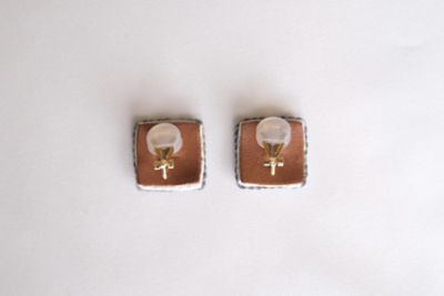 ｔｉｌｅ（Ｌ）刺繍イヤリングｇｒｅｅｎ