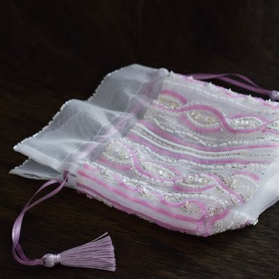 刺繍キット「巾着　“Ｇｙｐｓｏｆｈｉｌａ”」