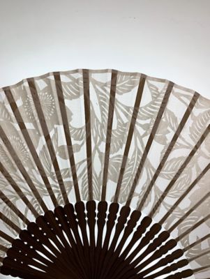 素の扇子 7寸桜唐草 | アトリエ・Kinami/アトリエキナミ | 三越伊勢丹