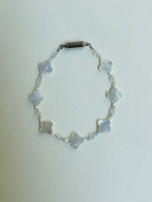 limul（片桐光治）/リムル（カタギリコウジ）ブレス・白蝶貝・水晶 陶磁器・彫刻【三越伊勢丹/公式】