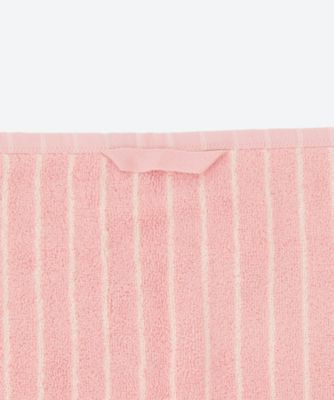バスタオル　７０×１４０ｃｍ　Ｓｈａｄｅｄ　Ｐｉｎｋ　Ｓｔｒｉｐｅｓ