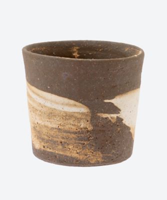 ＜田宮 亜紀＞筒カップ（炭化刷毛目）