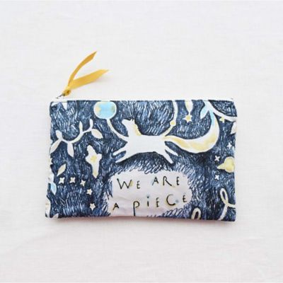 ＜MANAMI SAKURAI＞フラットポーチＭ　‘Ｔｈｅ　ｓｔａｒｓ’