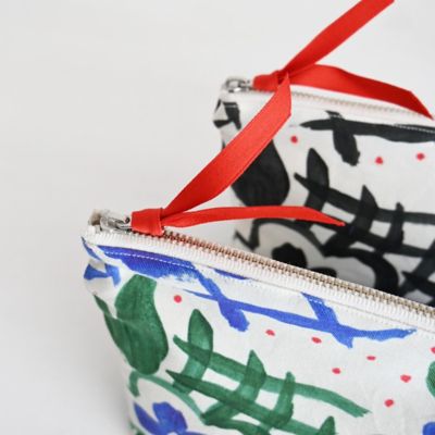 マチ付きポーチ　‘Ｈｏｍｅｍａｄｅ　ｐａｔｃｈｗｏｒｋ’