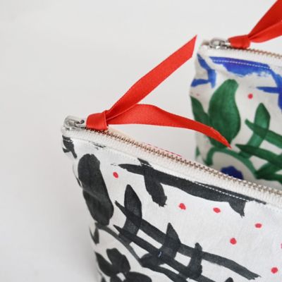 マチ付きポーチ　‘Ｈｏｍｅｍａｄｅ　ｐａｔｃｈｗｏｒｋ’