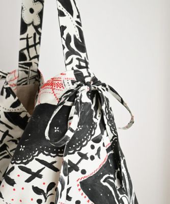 ショルダーバッグ　‘Ｈｏｍｅｍａｄｅ　ｐａｔｃｈｗｏｒｋ’