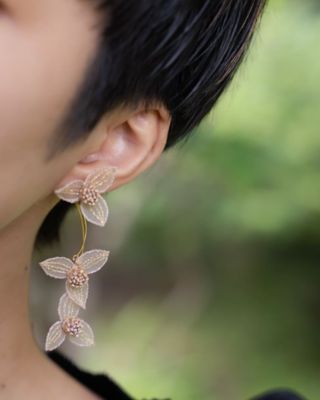 夏☻タツノオトシゴのゆらゆらピアス 夏☻タツノオトシゴのゆらゆらピアス タツノオトシゴちゃん