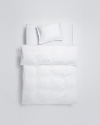 ＜Magniberg＞デュベカバー　Ｐｕｒｅ　Ｓａｔｅｅｎ　Ｗｈｉｔｅ　１５０×２１０ｃｍ
