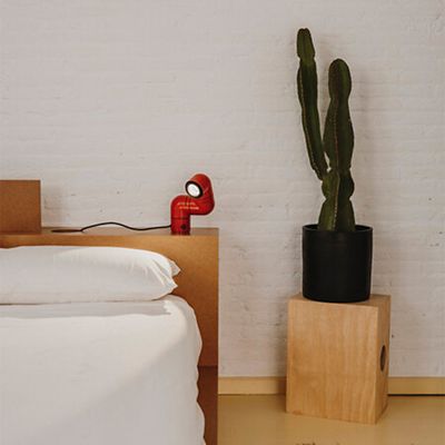 【受注商品】タトゥー　テーブルランプ　レッド