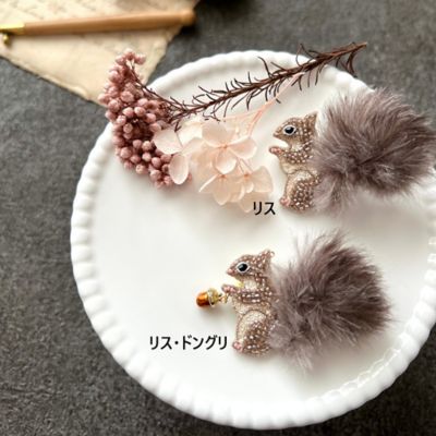 リスのブローチ