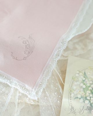 井上ちぐさ×せきぐちよしみコラボＢＯＸ　「幸せを運ぶすずらんのハンカチ」キット