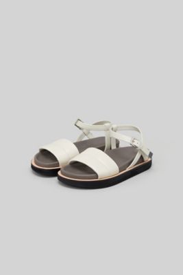 サンダル　ｖｏｌｕｍｅ　ｓａｎｄａｌｓ