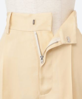 ＩＶＯＲＹ　ＳＵＩＴ　ＴＲＯＵＳＥＲ
