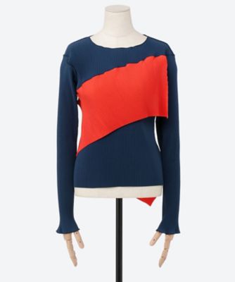 SPIRAL WAVE LONG SLEEVE TOP