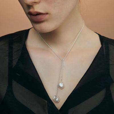 ｂａｒｏｑｕｅ　ｐｅａｒｌ　ｌａｒｉａｔ　ｎｅｃｋｌａｃｅ