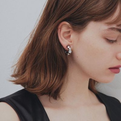 ｃｒｕｎｃｈ　ｅａｒｒｉｎｇ